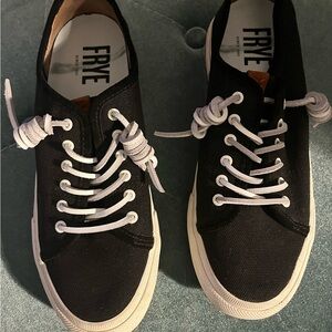 Frye Black and White Canvas Sneakers Women’s Size 7M